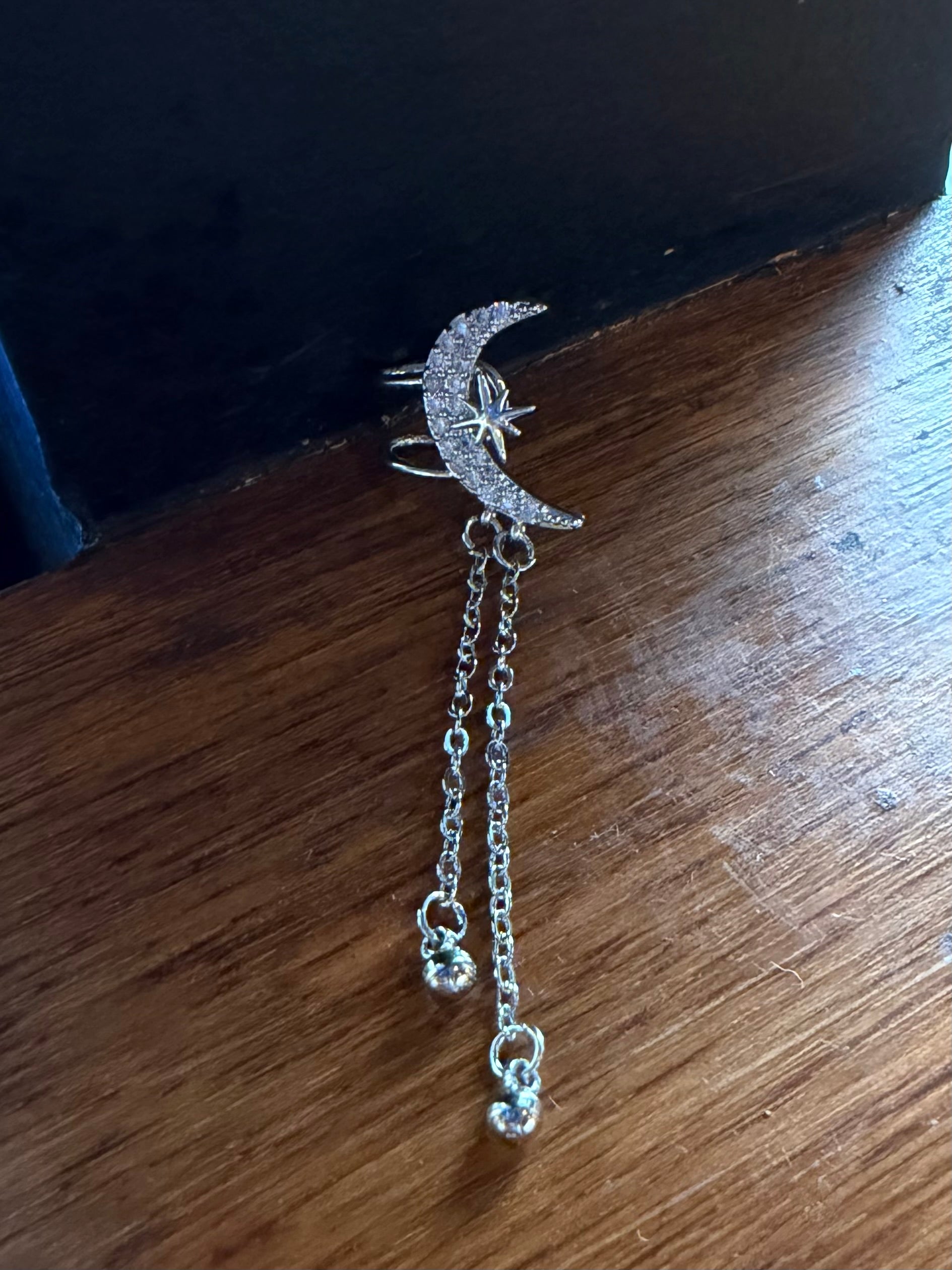 Moon Star Earcuff