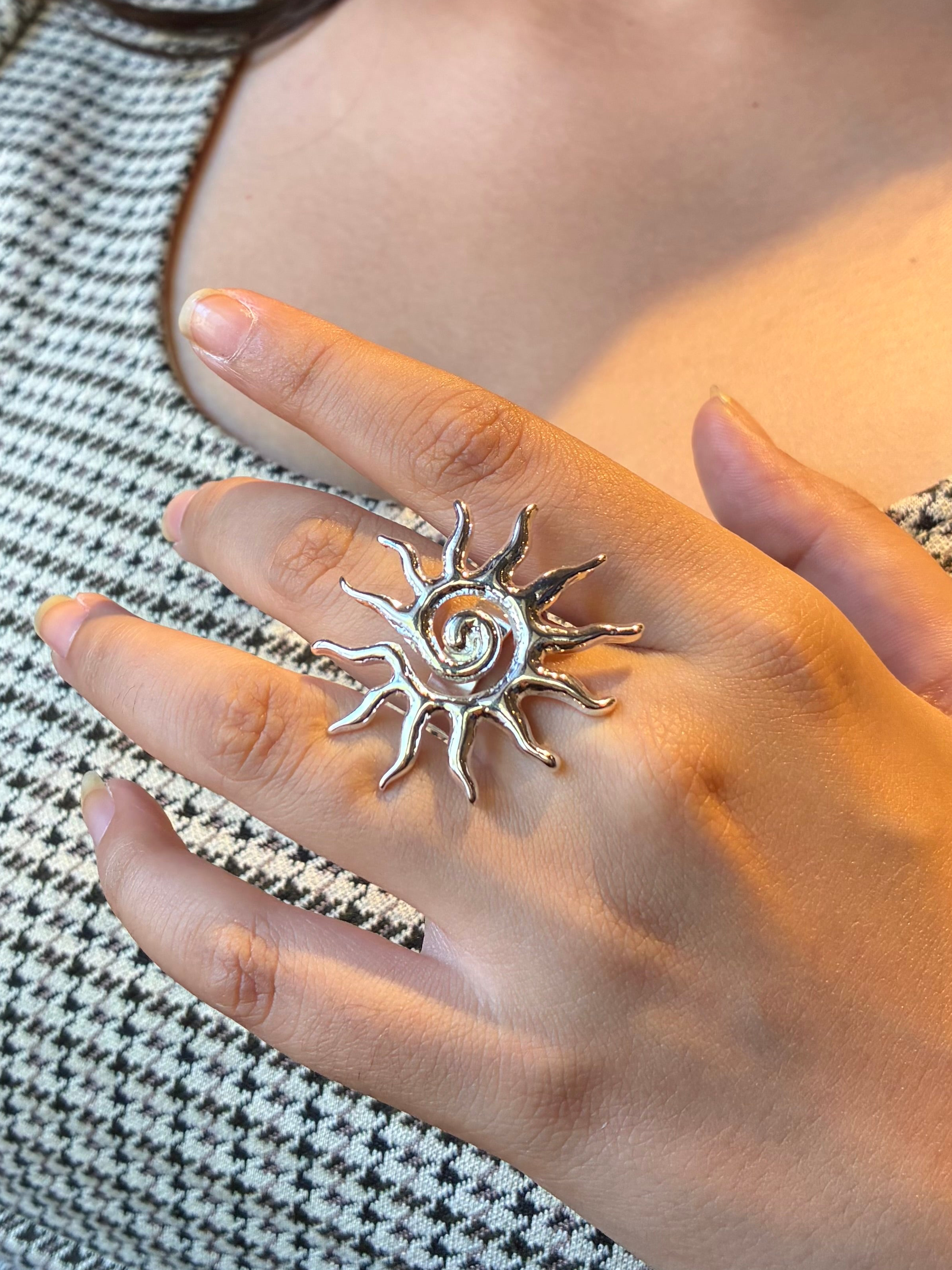 Sun Love Ring (Silver)