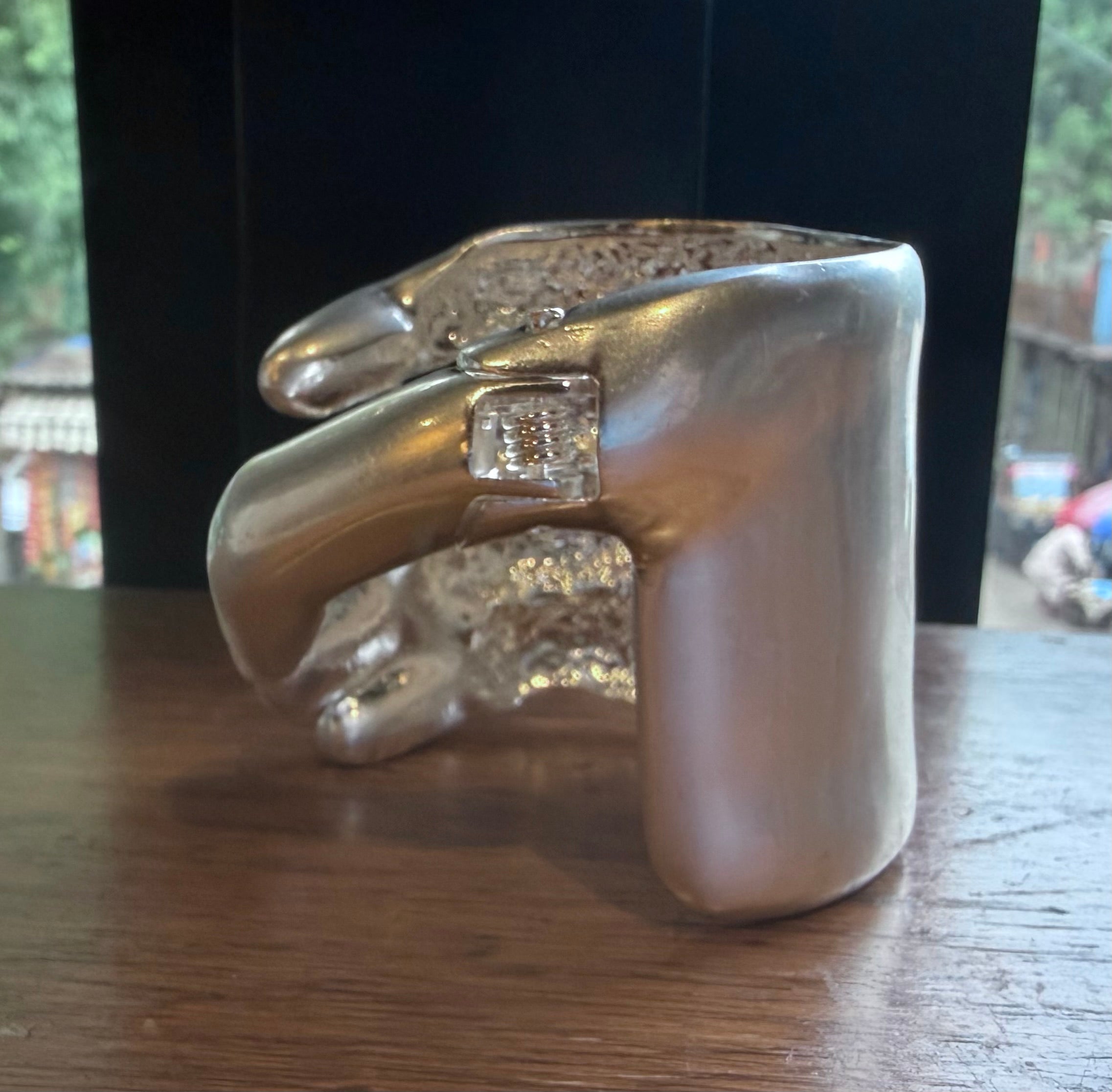 Hand Held Armcuff Silver