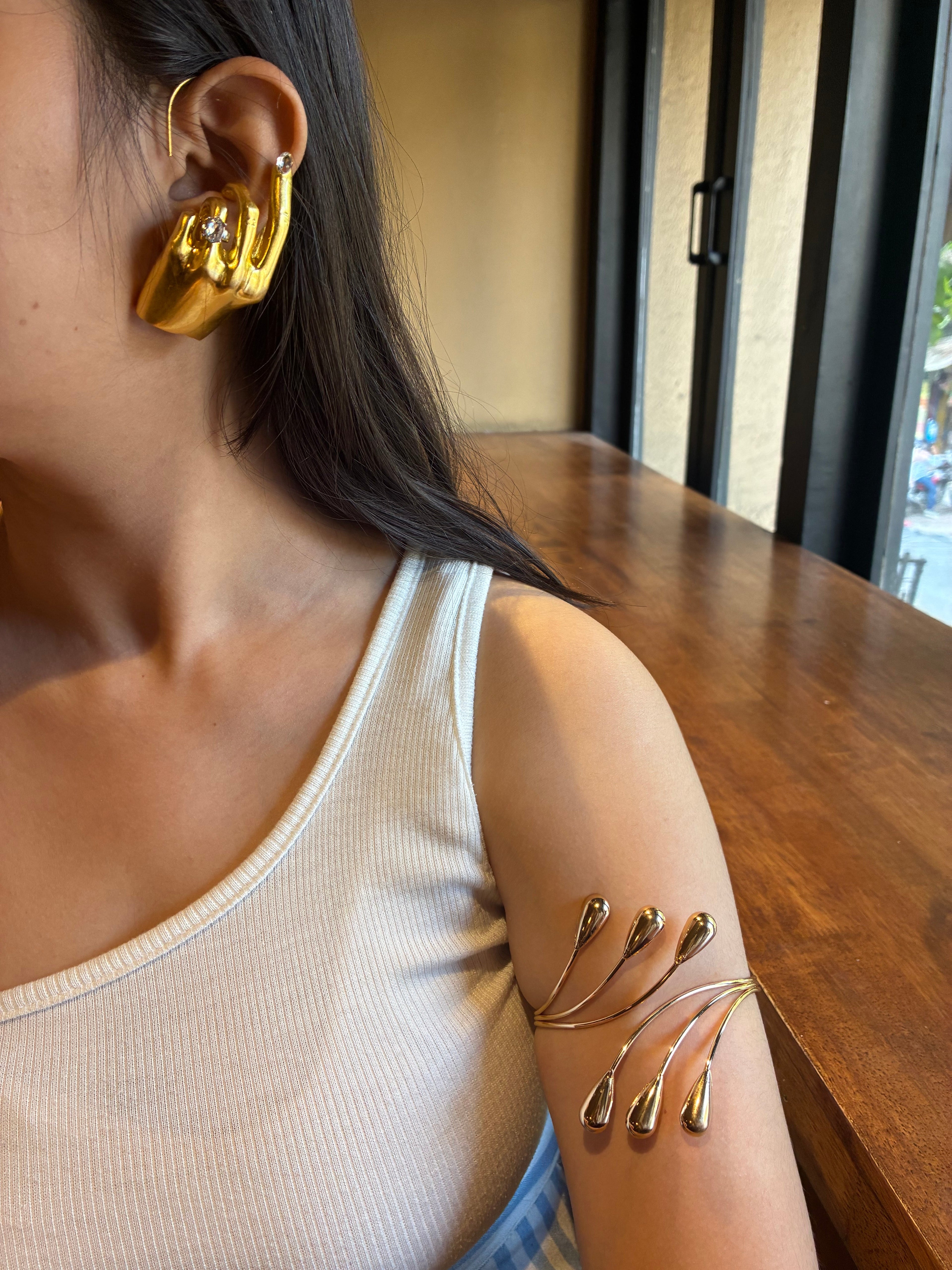 Tri Dot Bicep Cuff