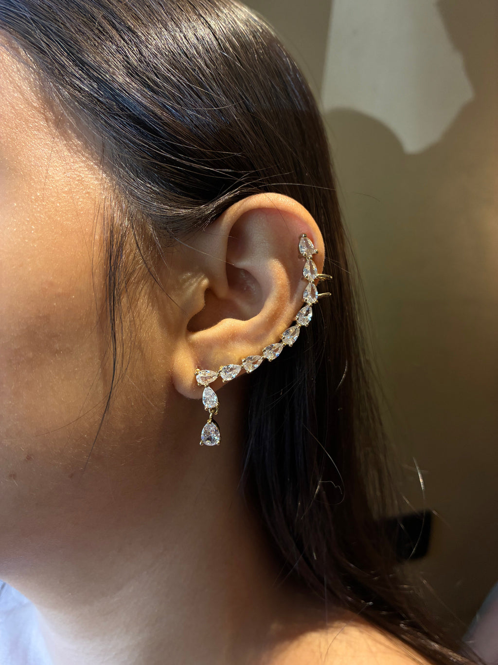 Solis Gold Earcuff