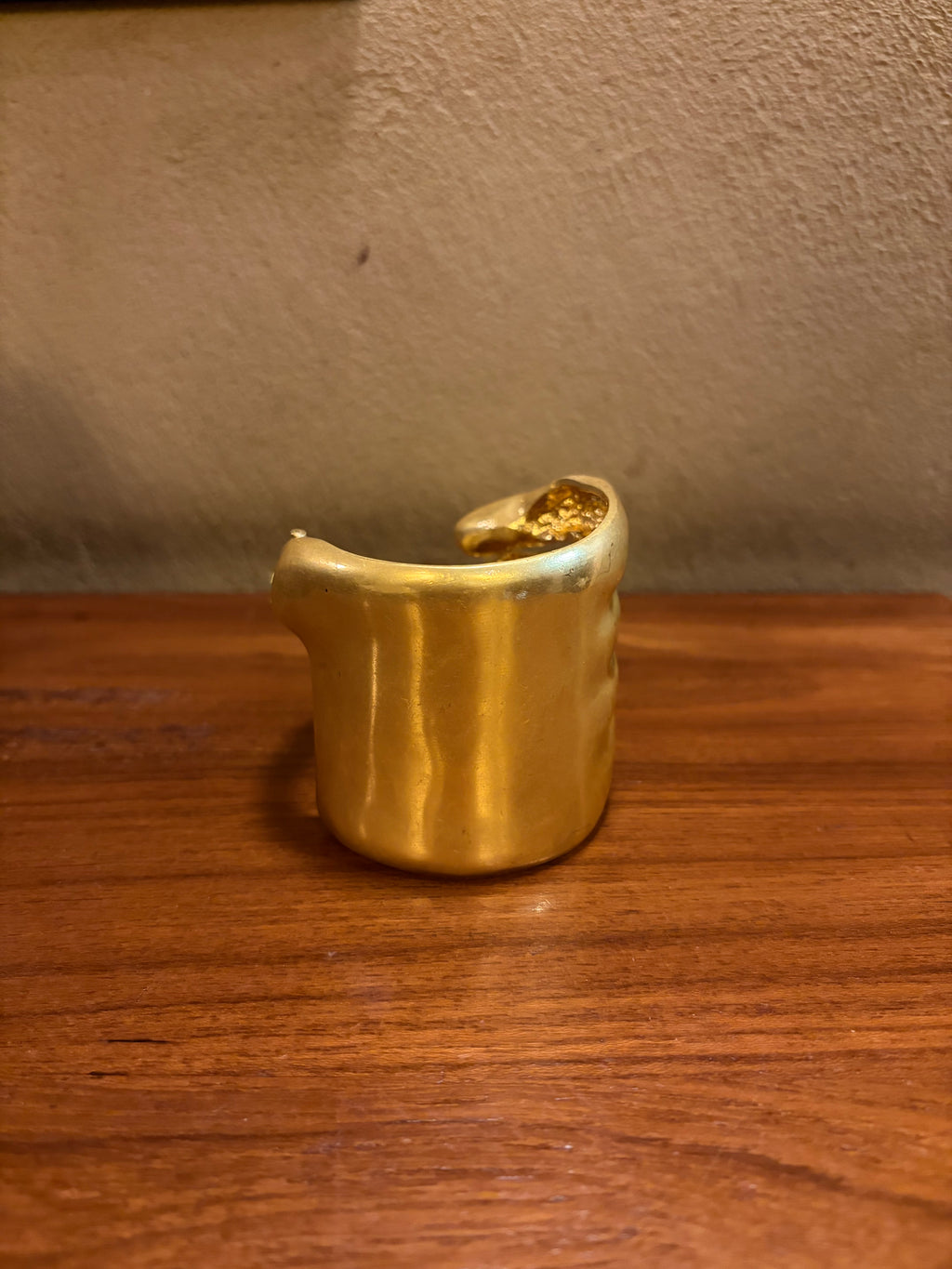 Hand Held Armcuff