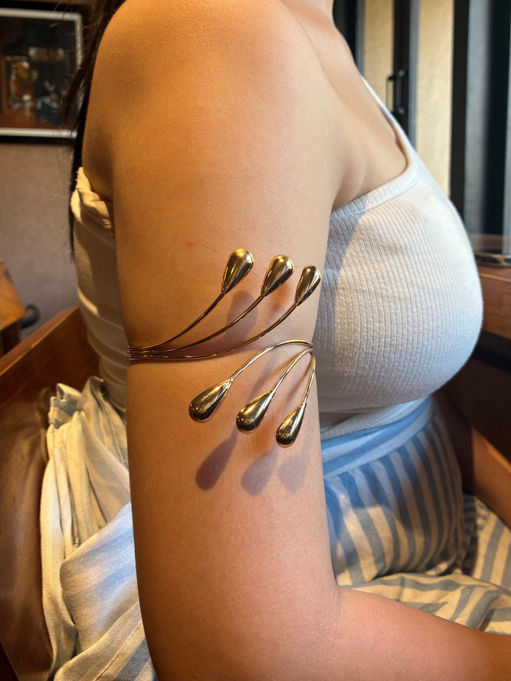 Tri Dot Bicep Cuff