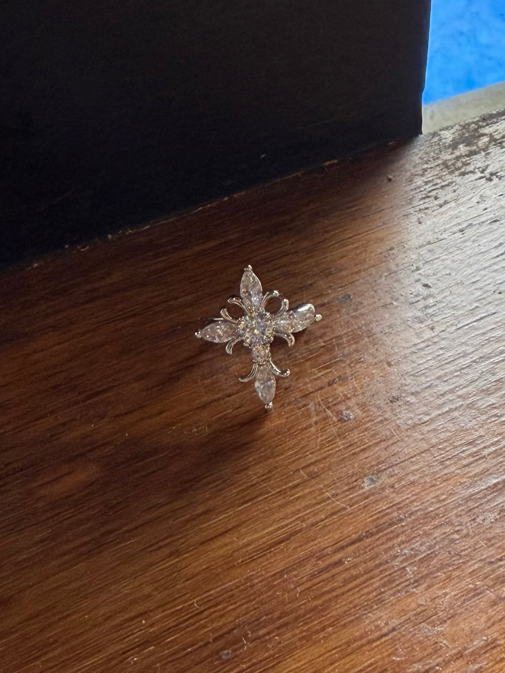 Cross My Heart Earcuff Silver