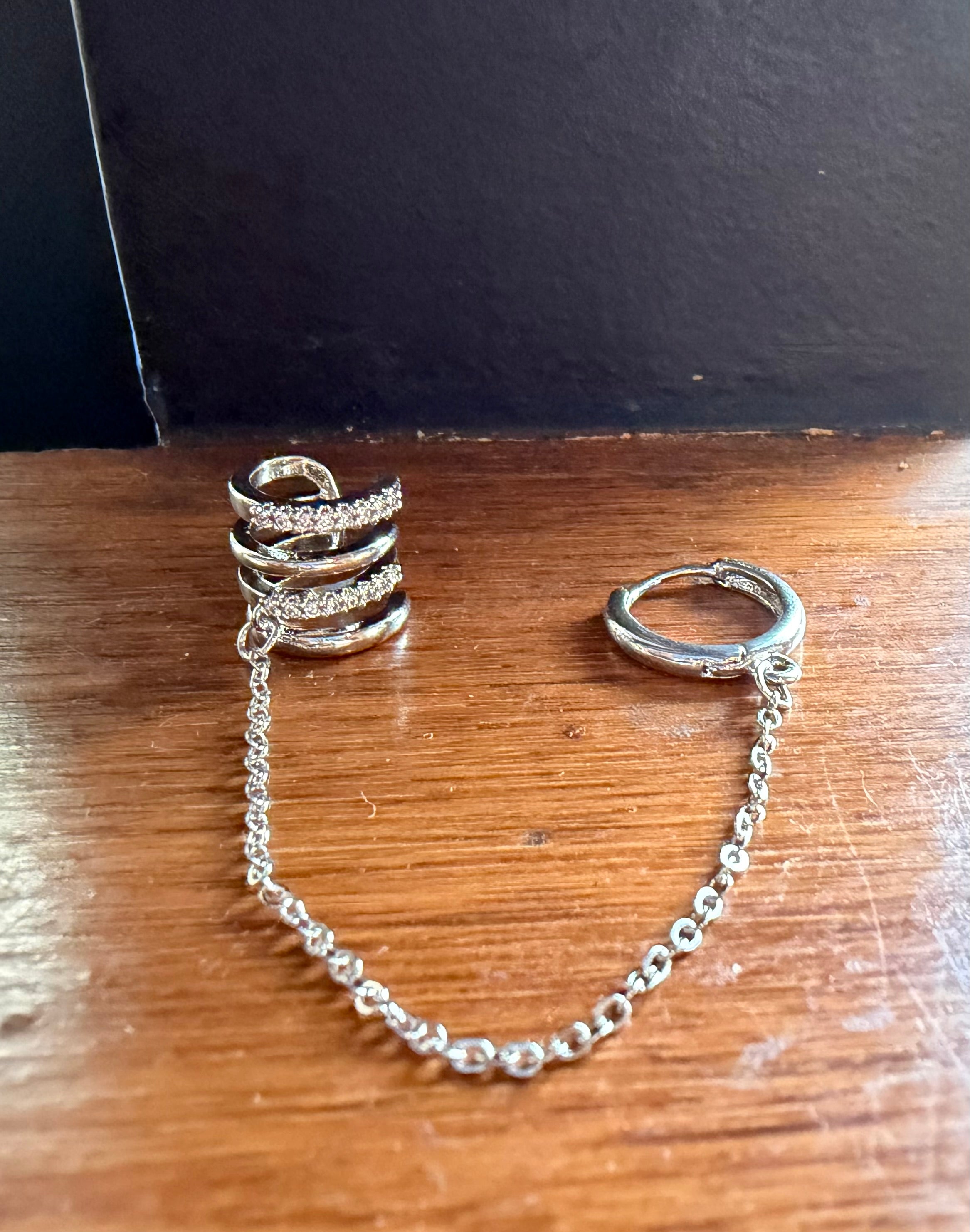 Hold it Shimmers Earcuff Silver