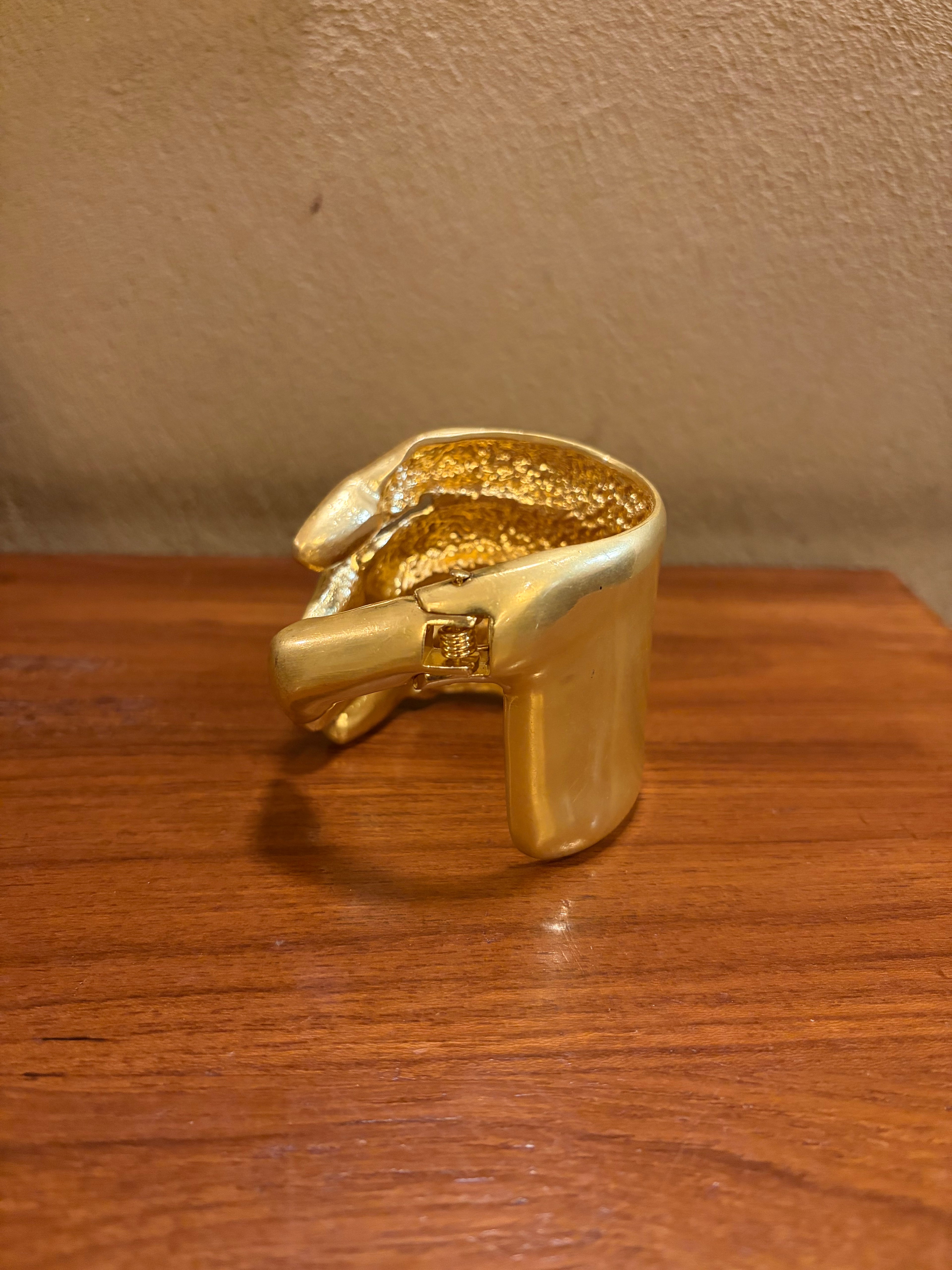 Hand Held Armcuff