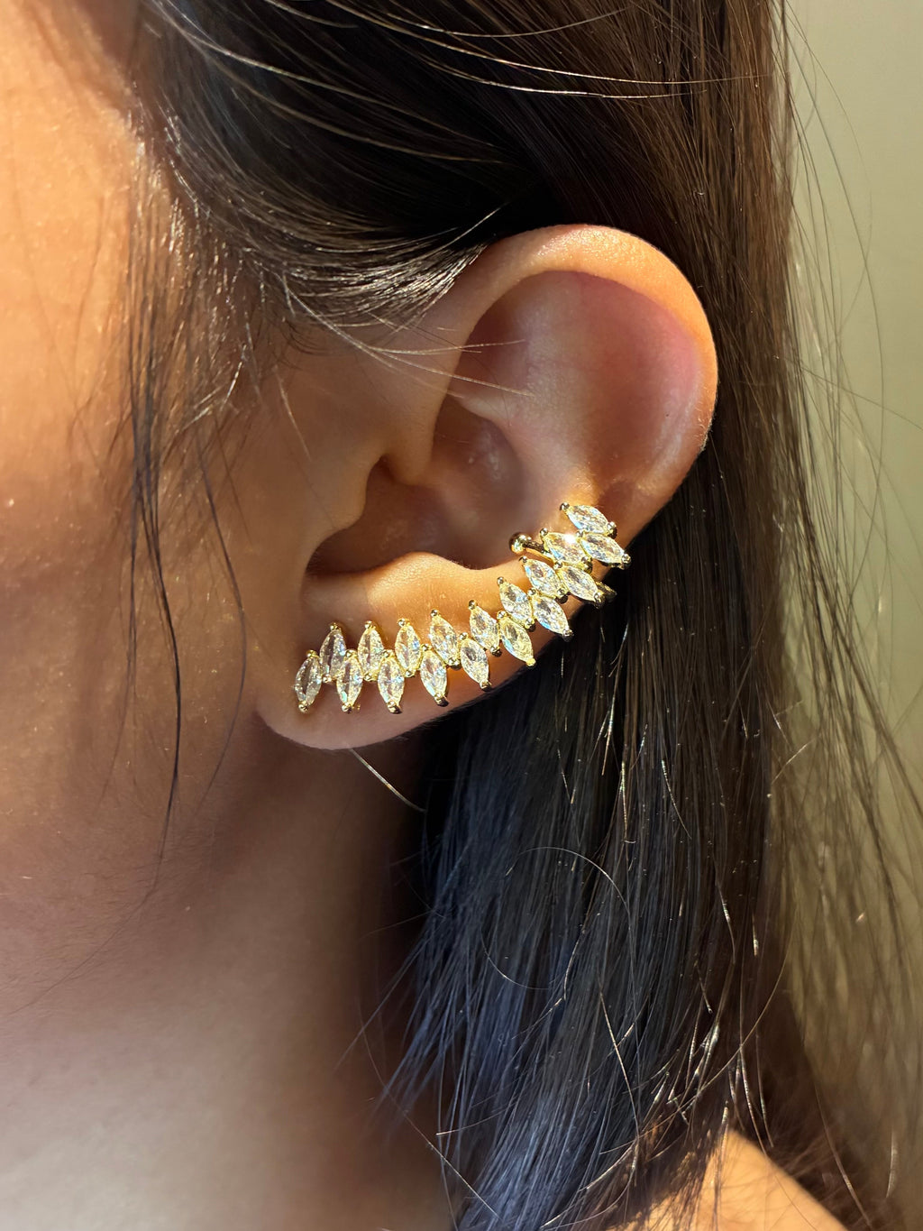 Elara Earcuff