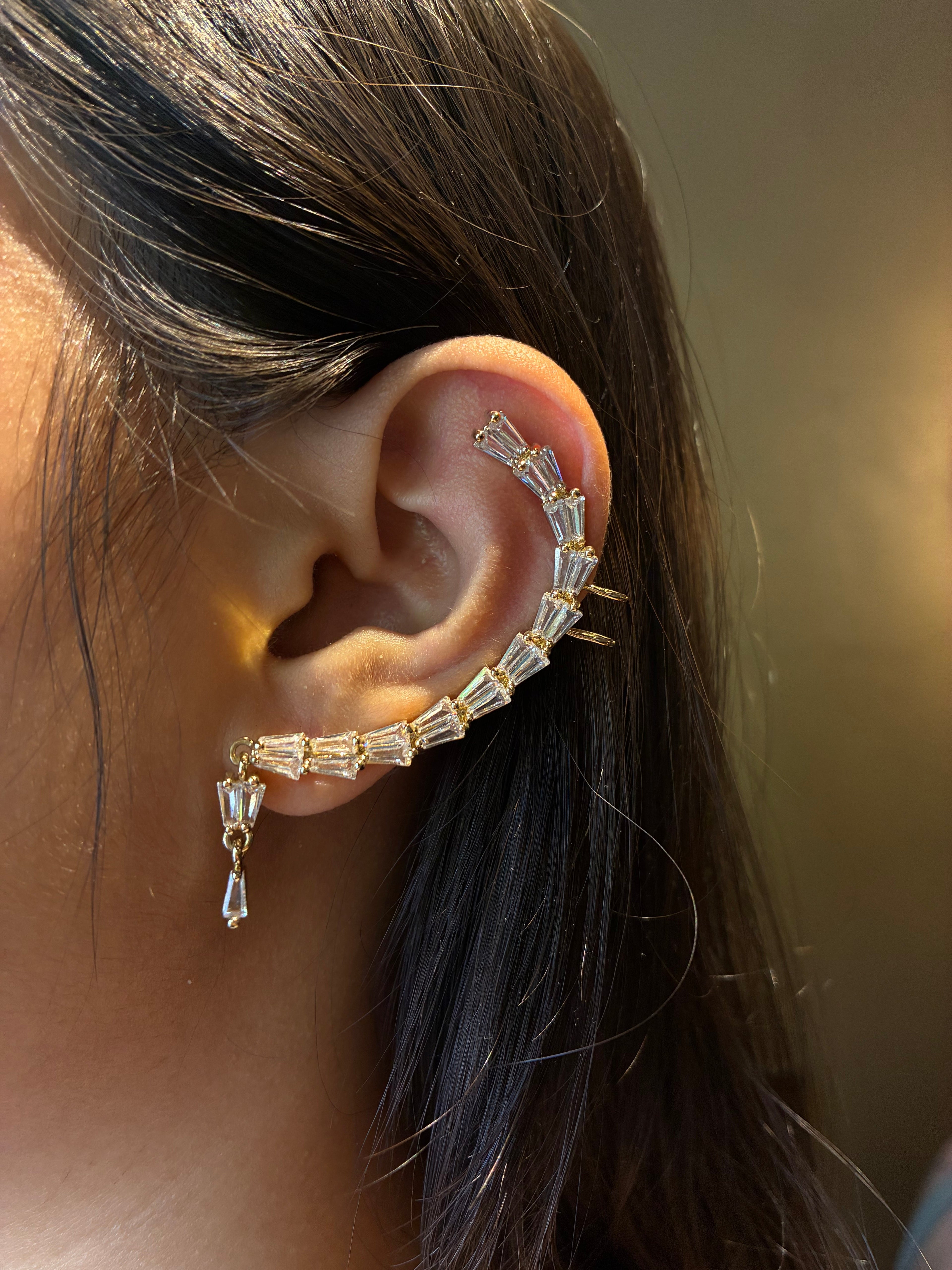 Nova Gold Earcuff