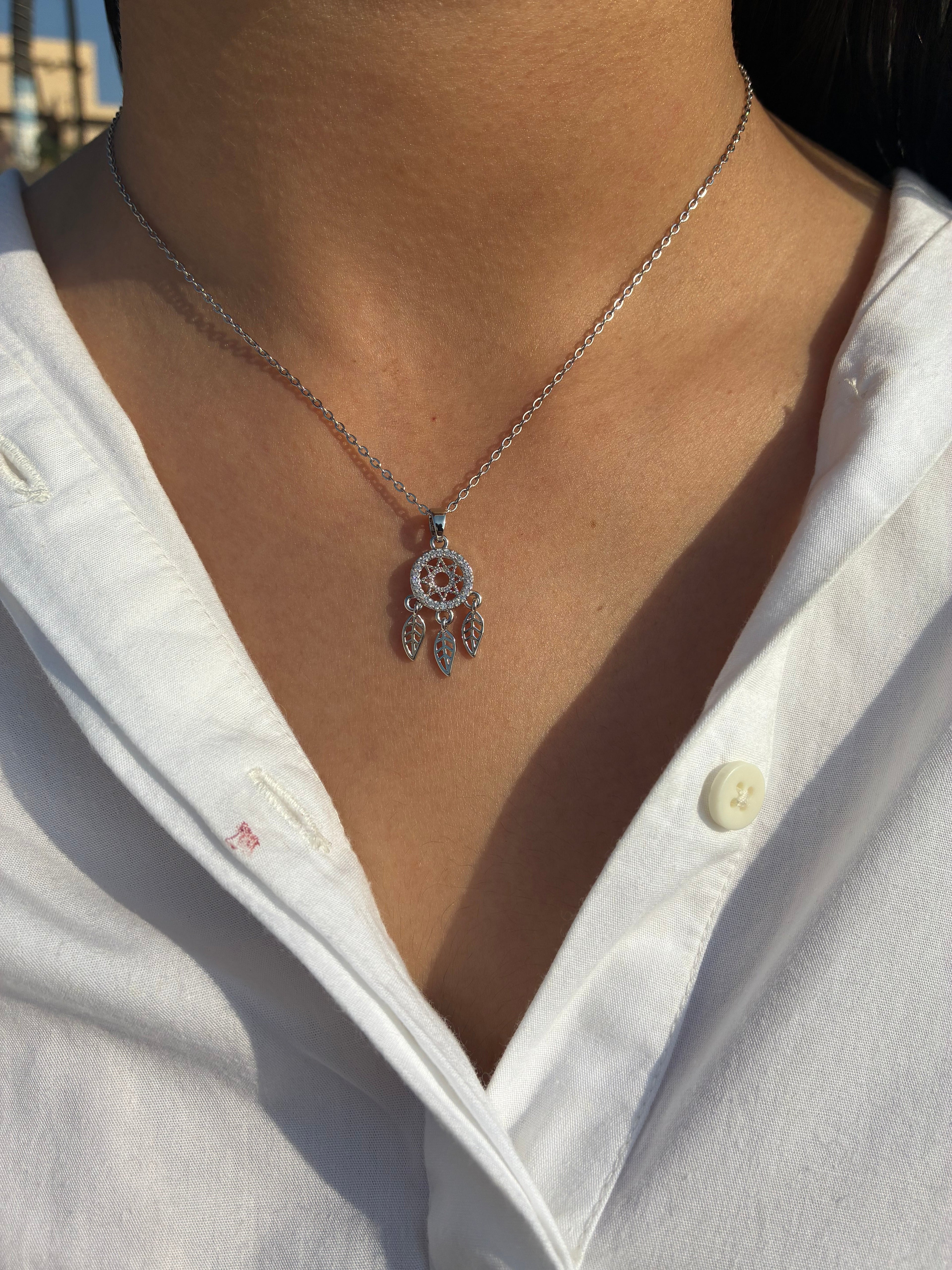DreamWeave Necklace (Silver)