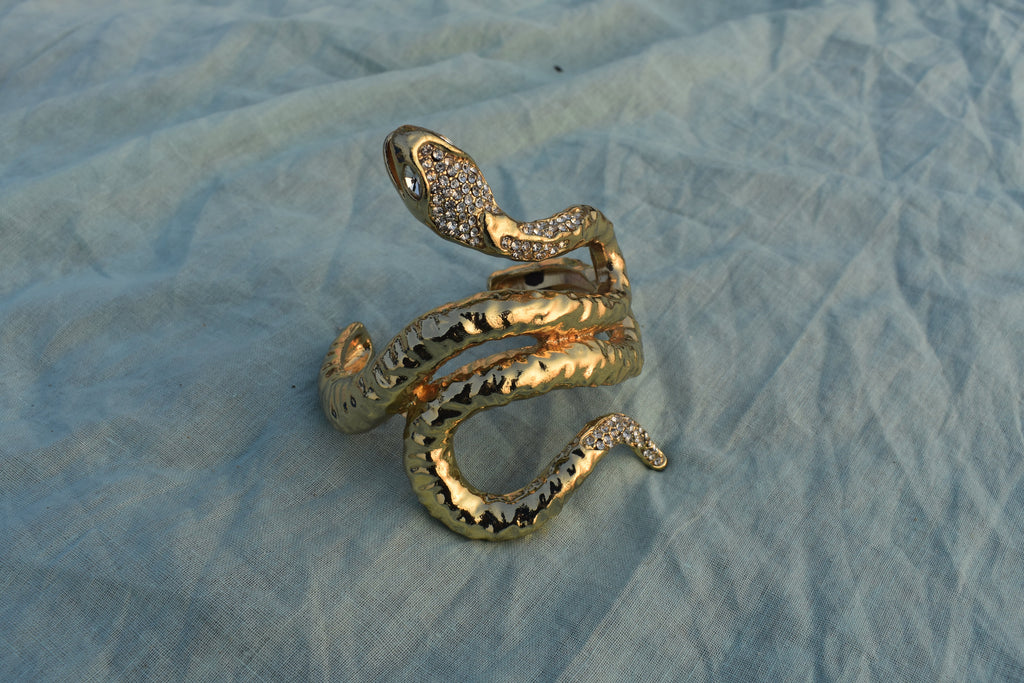 Serpentine Queen Cuff
