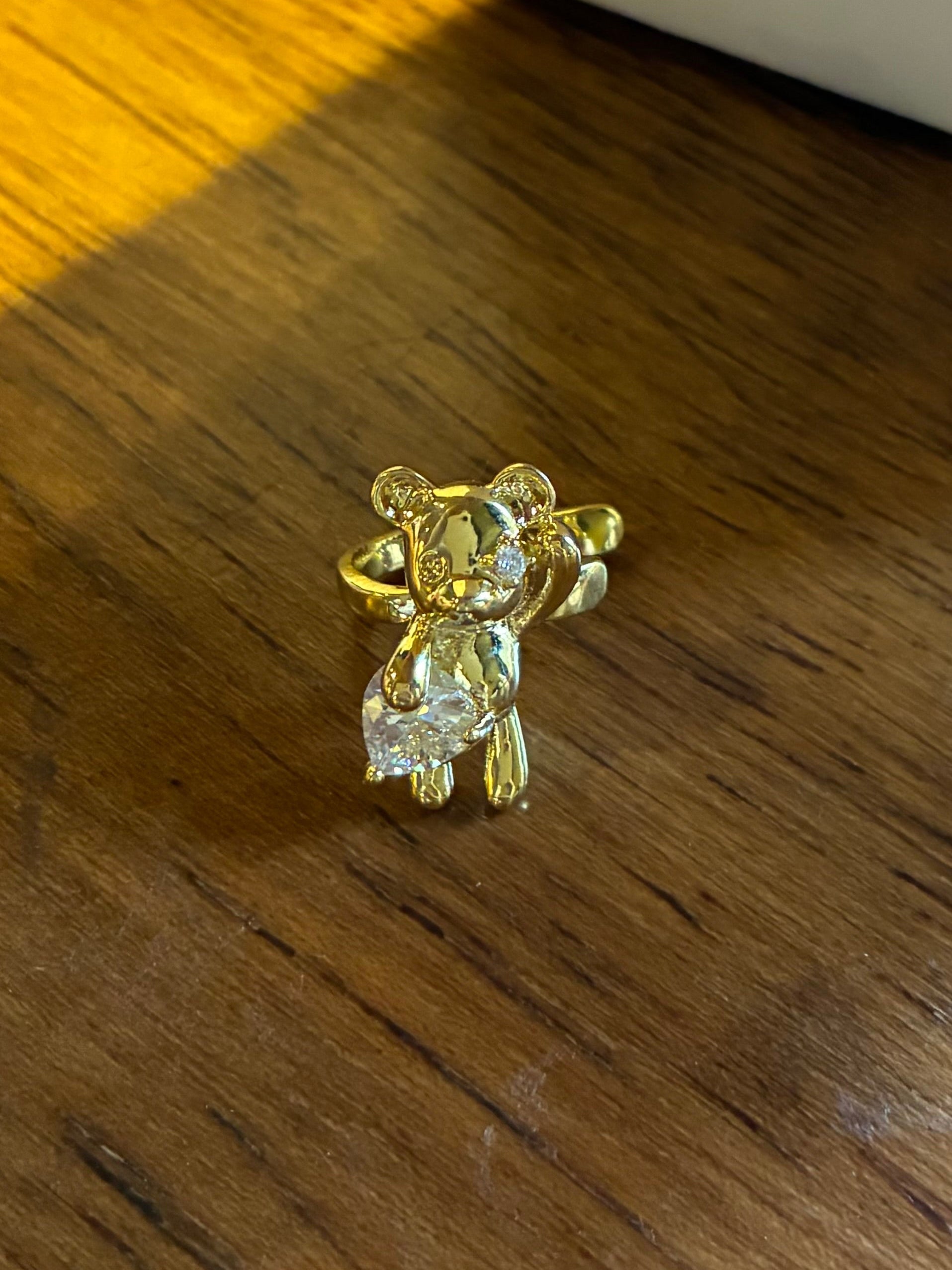 Teddy Star Earcuff