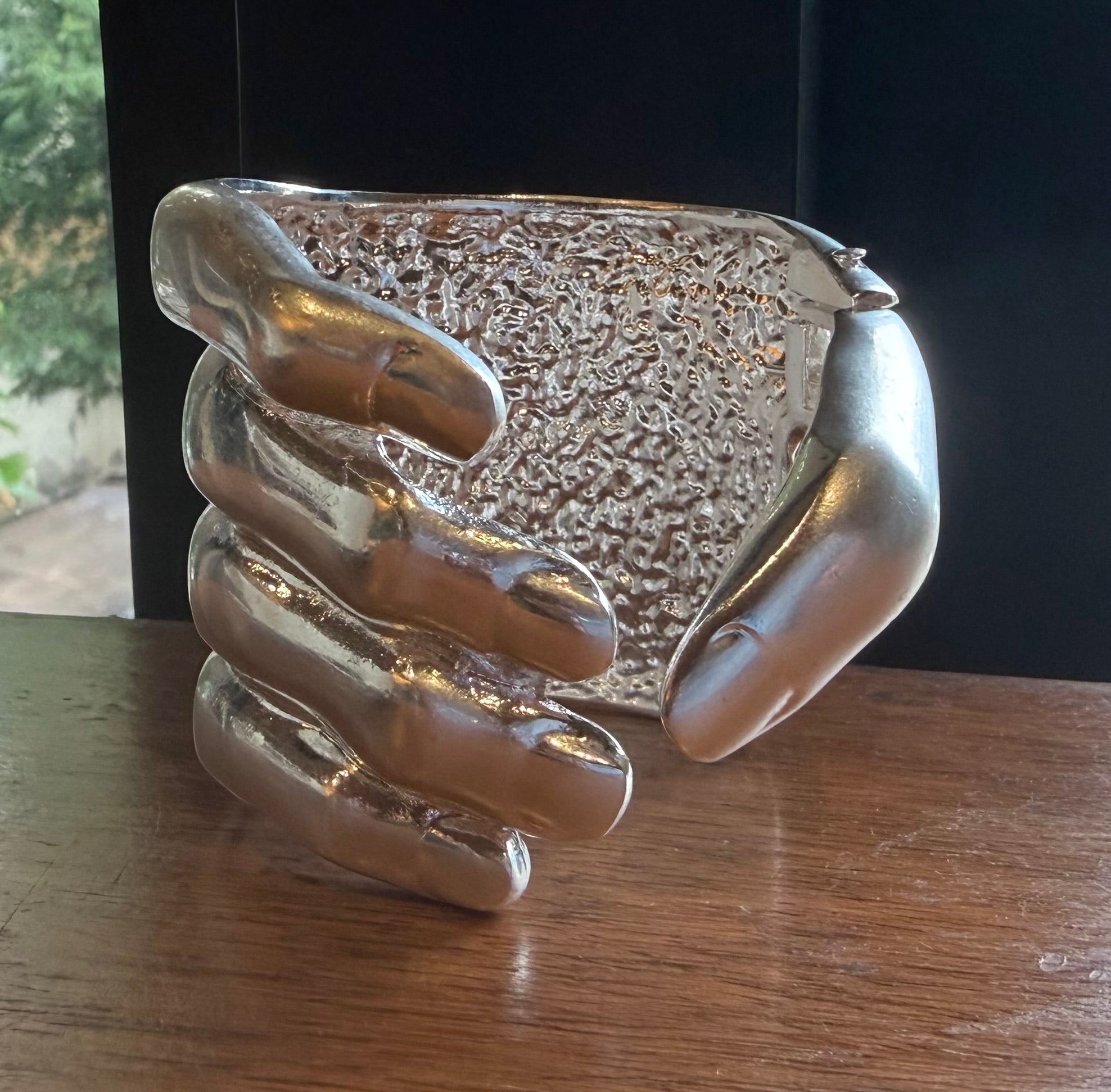 Hand Held Armcuff Silver