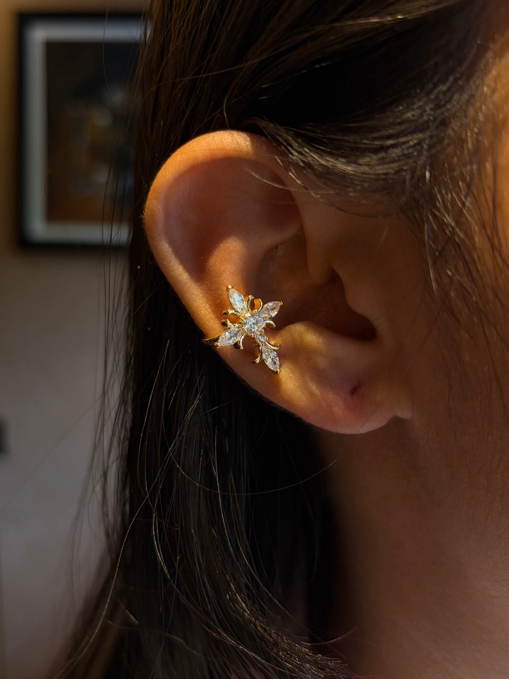 Cross My Heart Earcuff Gold