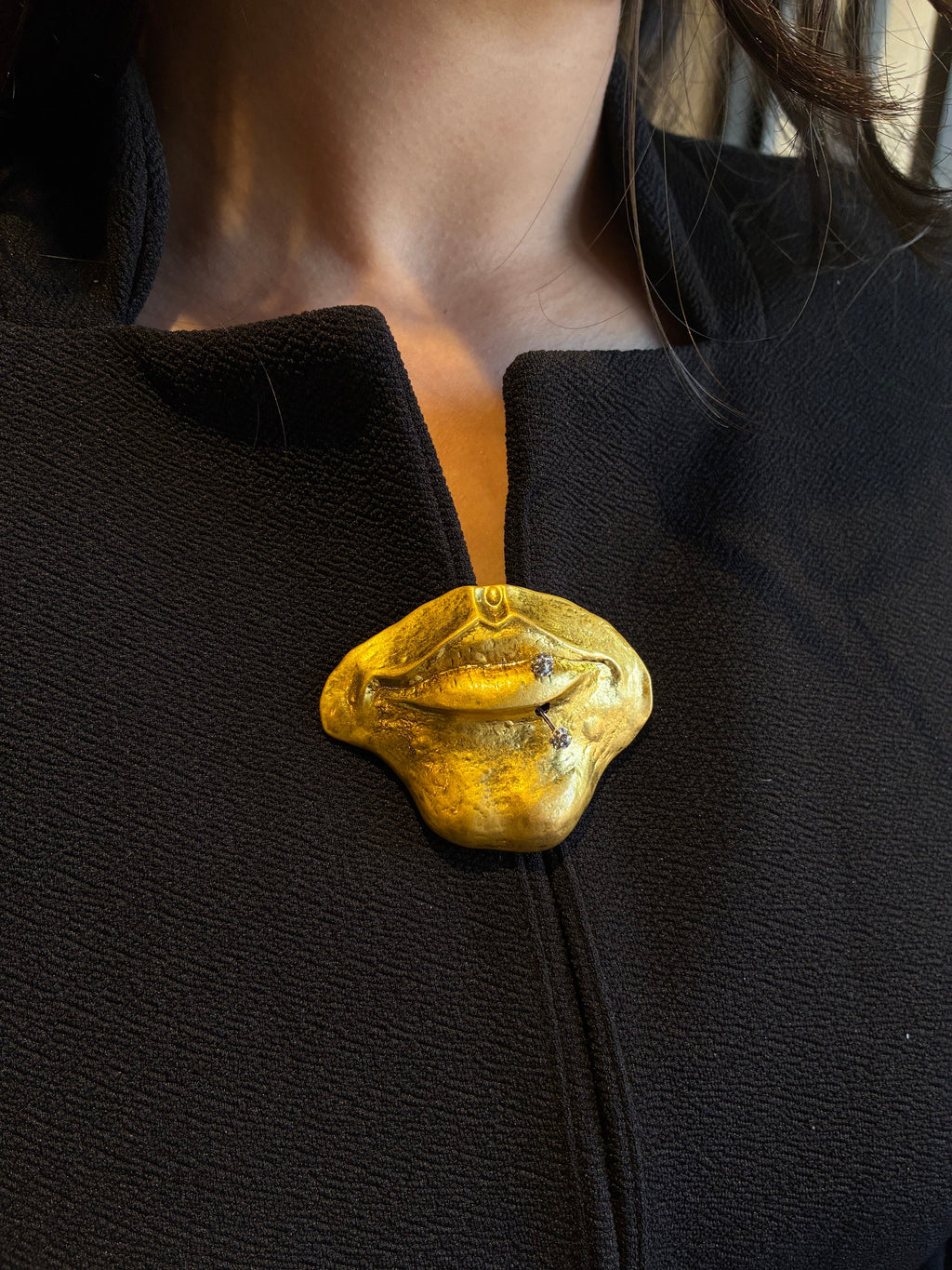 Man’s Lip on Fingertips Brooch