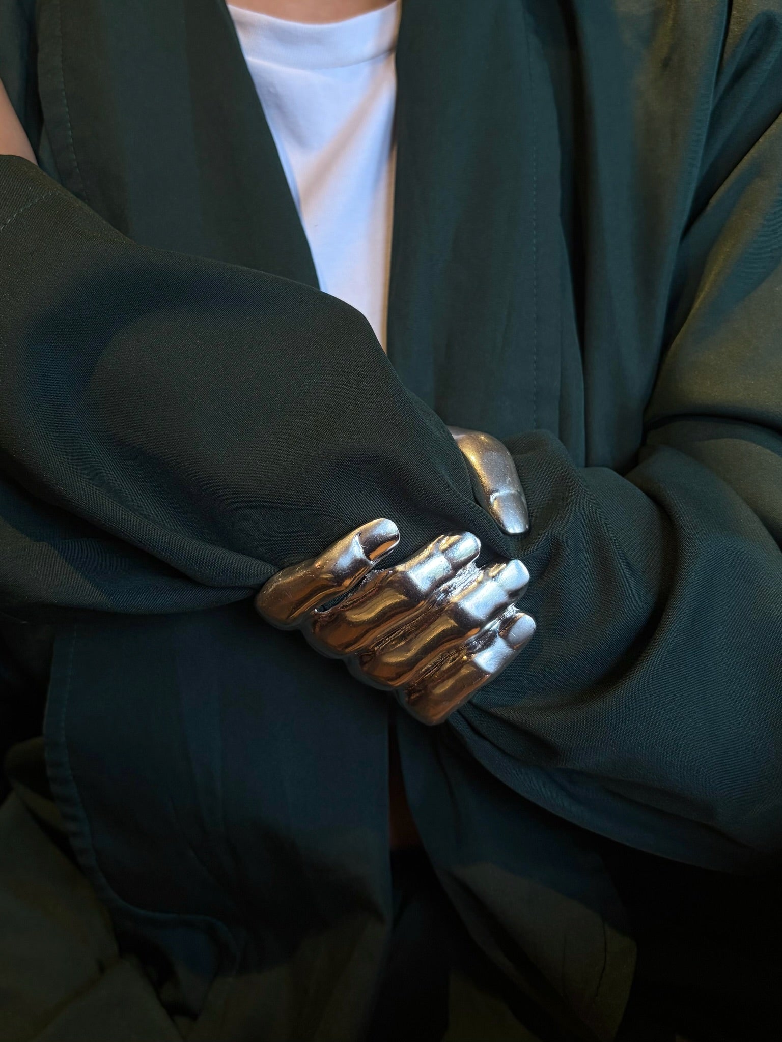 Hand Held Armcuff Silver