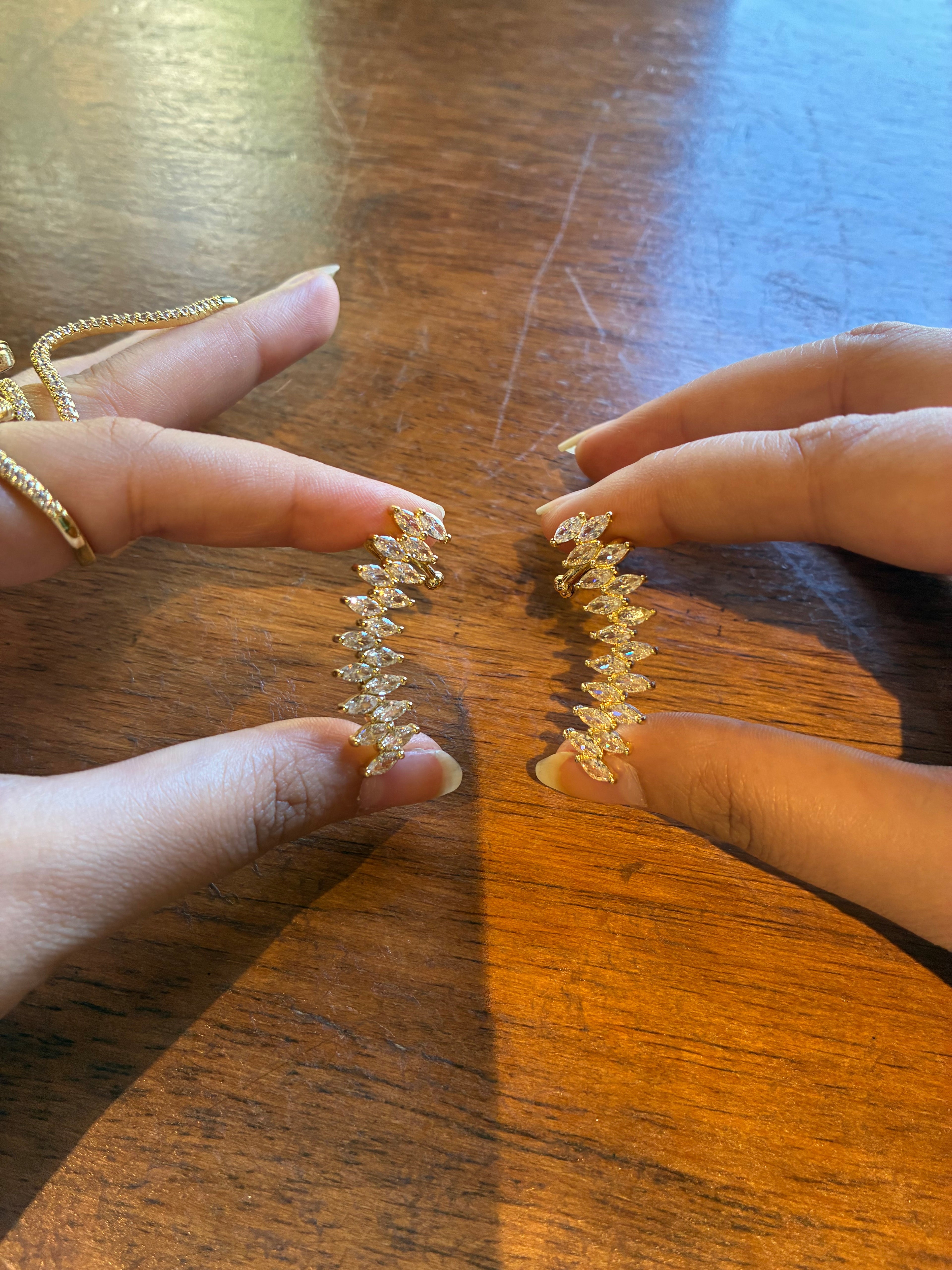 Elara Earcuff