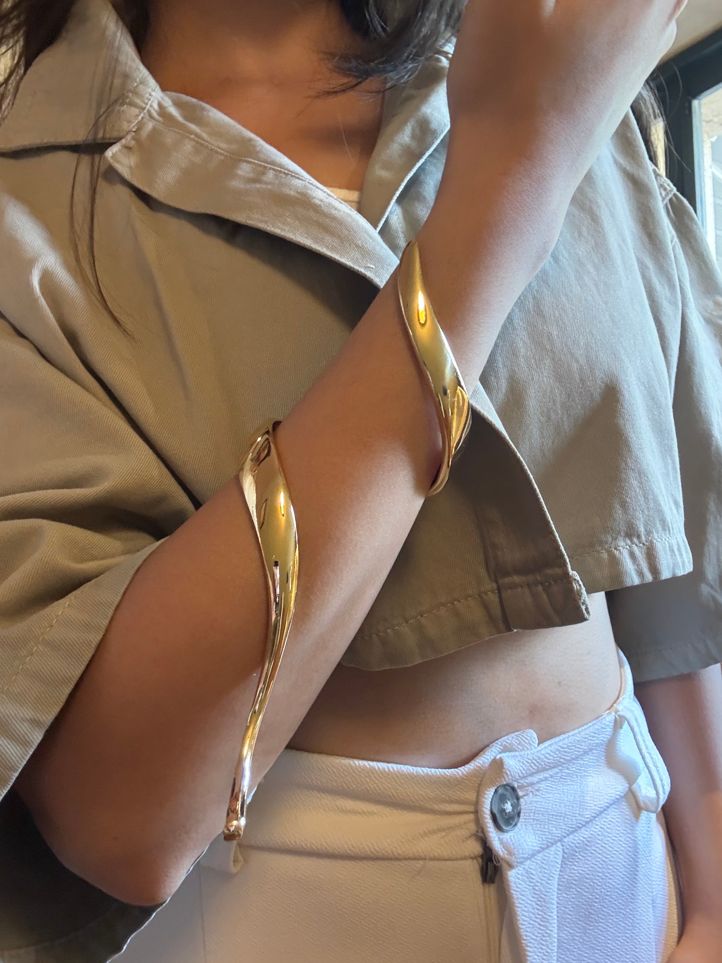 Zilweka Cuff Gold