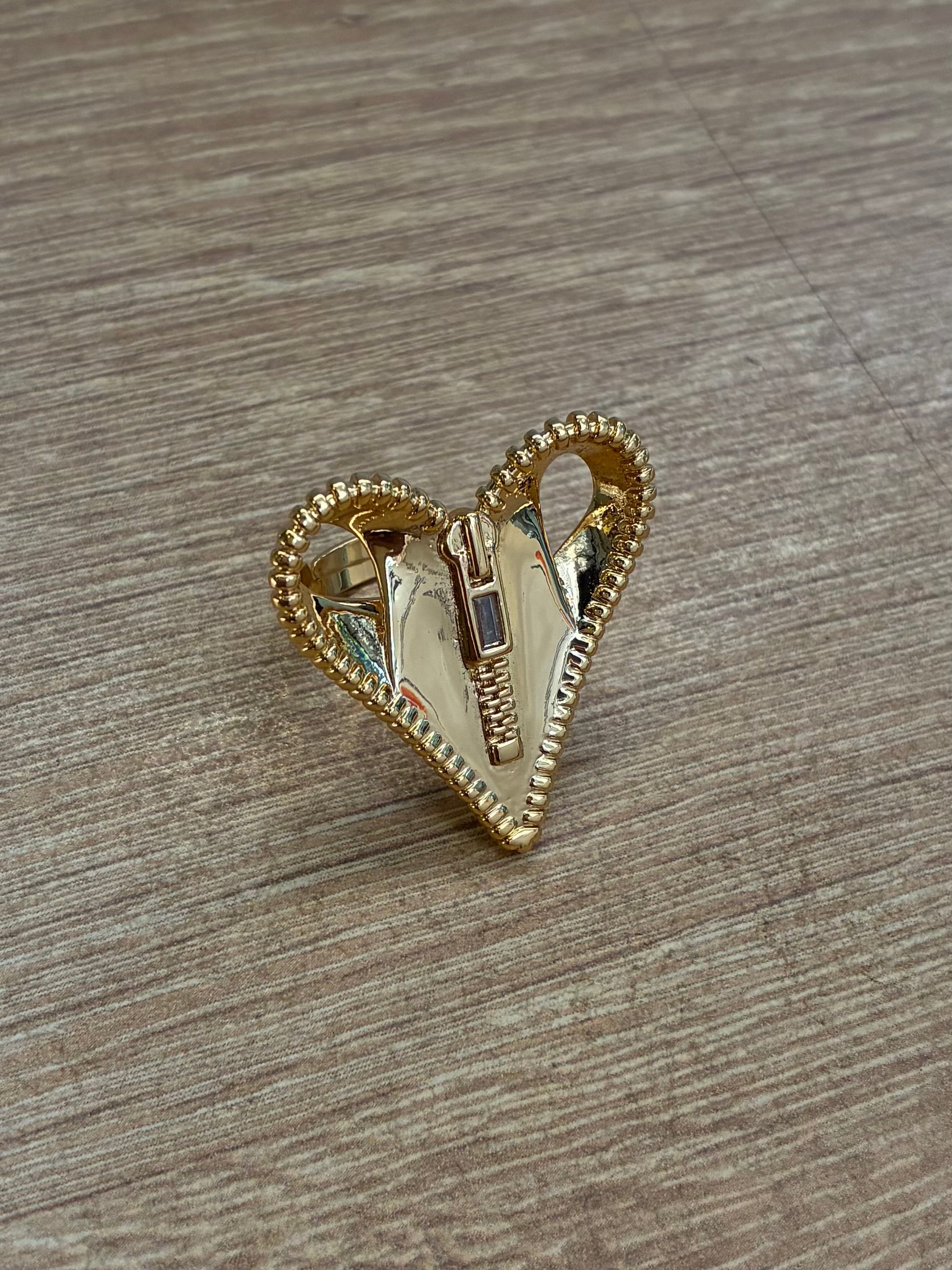 Tapper Heart Ring