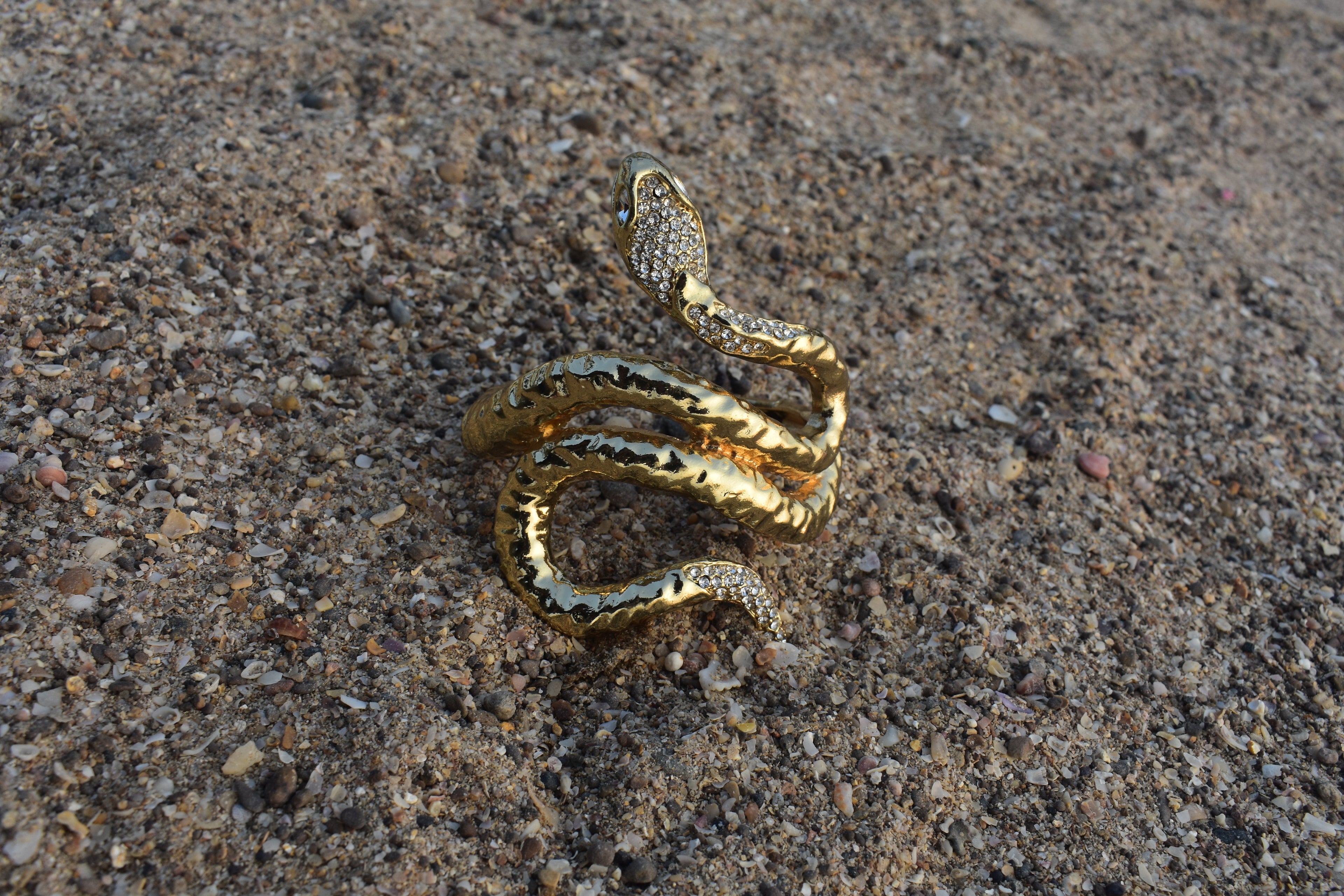 Serpentine Queen Cuff